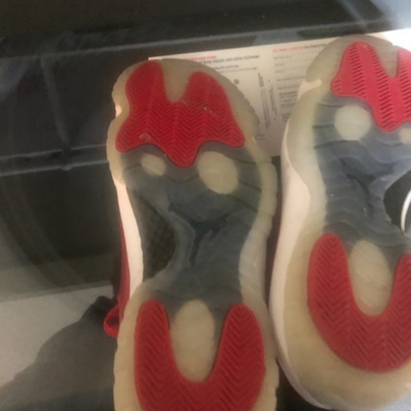 Win Like '96 Jordan's, Red, Size 11 with box - Picture 9 of 14